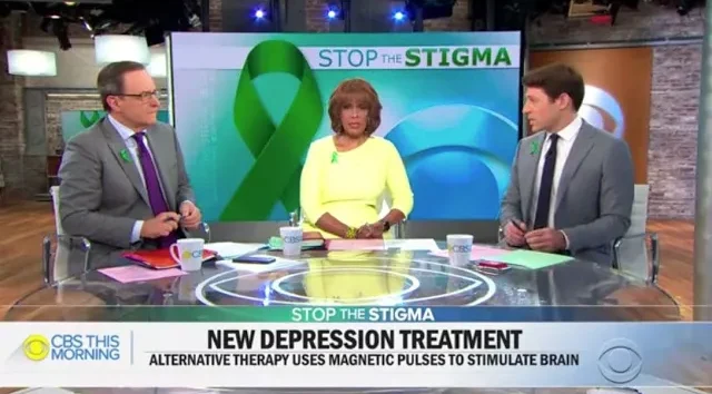 5f81f8f55100b76373125d15_Desk_Wide02_Cropped-p-1080