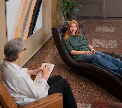 628b760e0326358c0bc6f4a1_40563